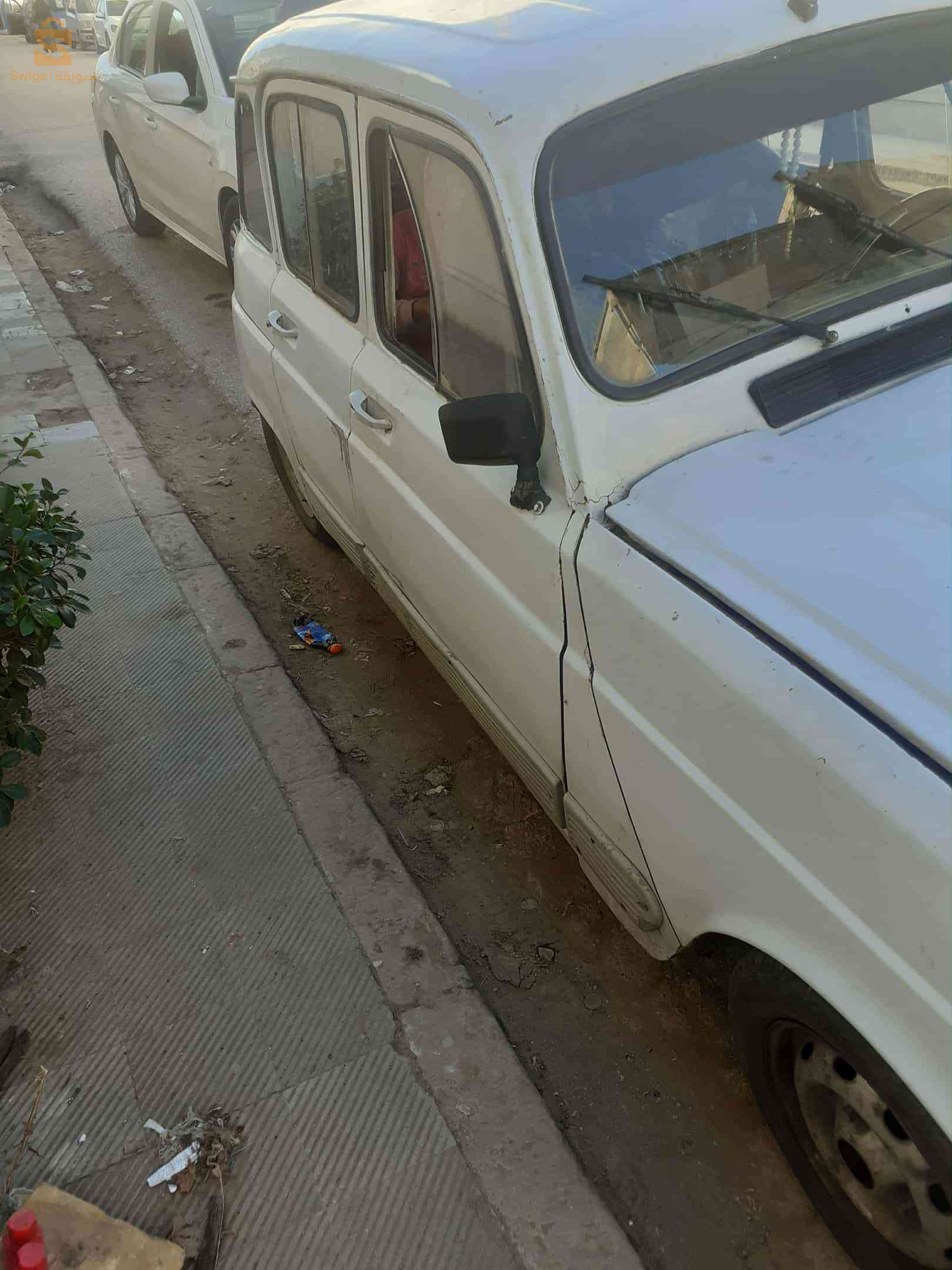 رينو R 4 1985 42 تيبازة