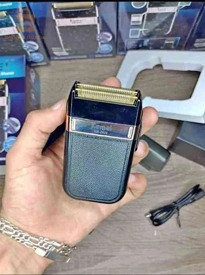 أدوات التجميل الرجالية 