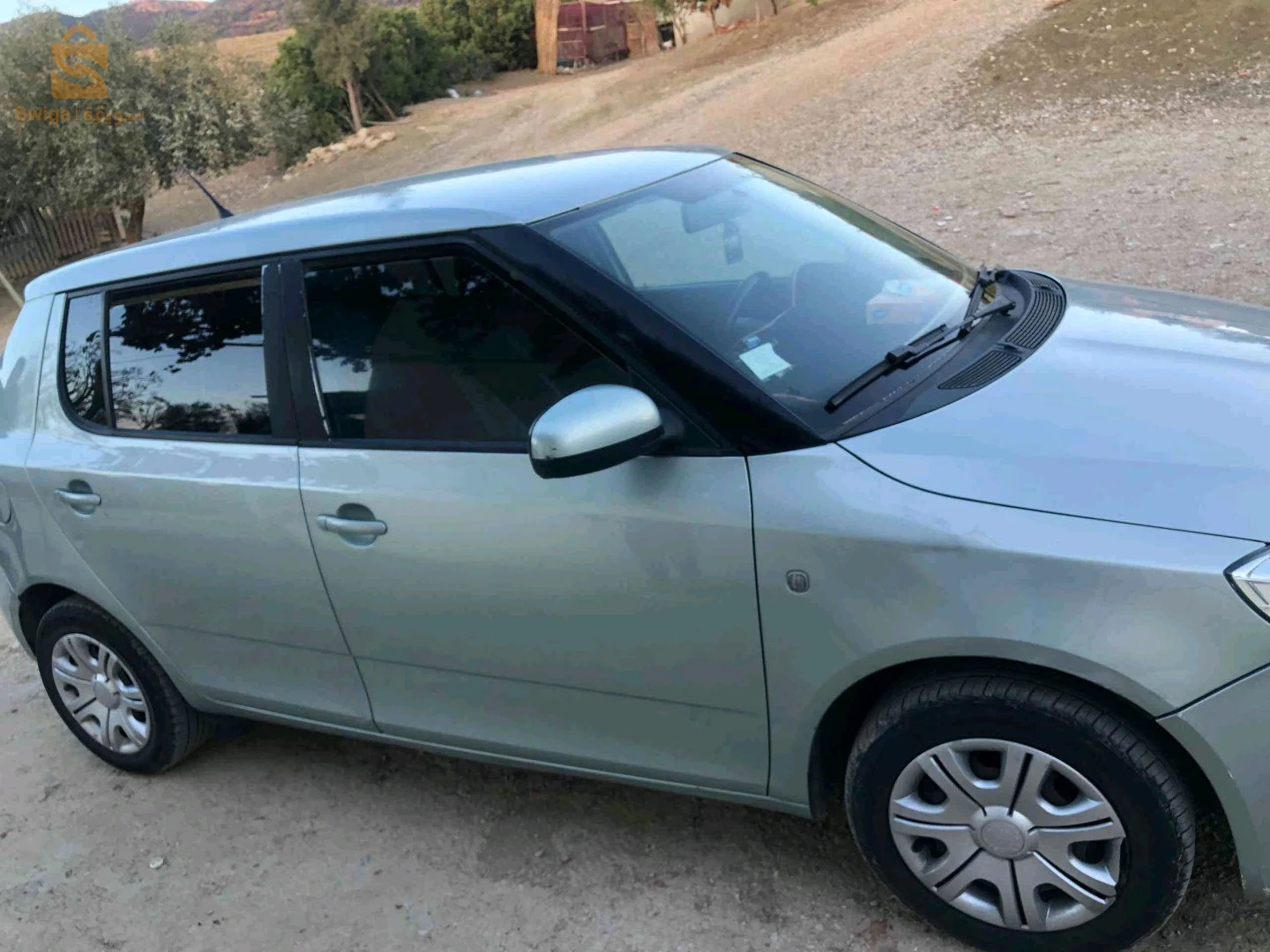 سكودا Fabia 2012 2 شلف