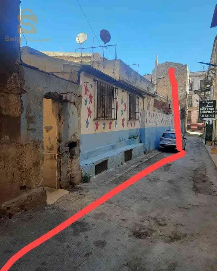 للبيع عمارات عدد الغرف 31 وهران