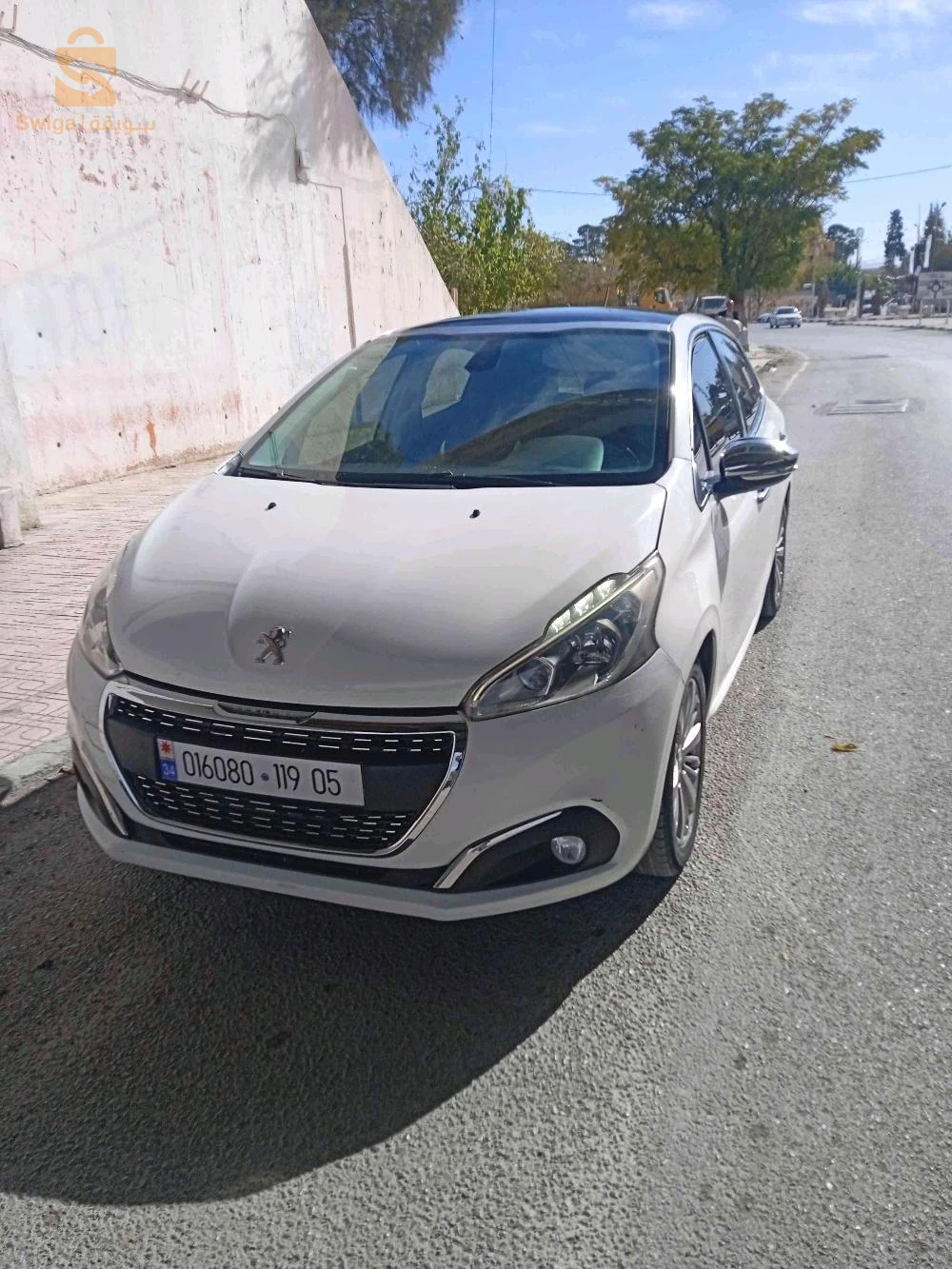 Peugeot 208 2019 5 BATNA