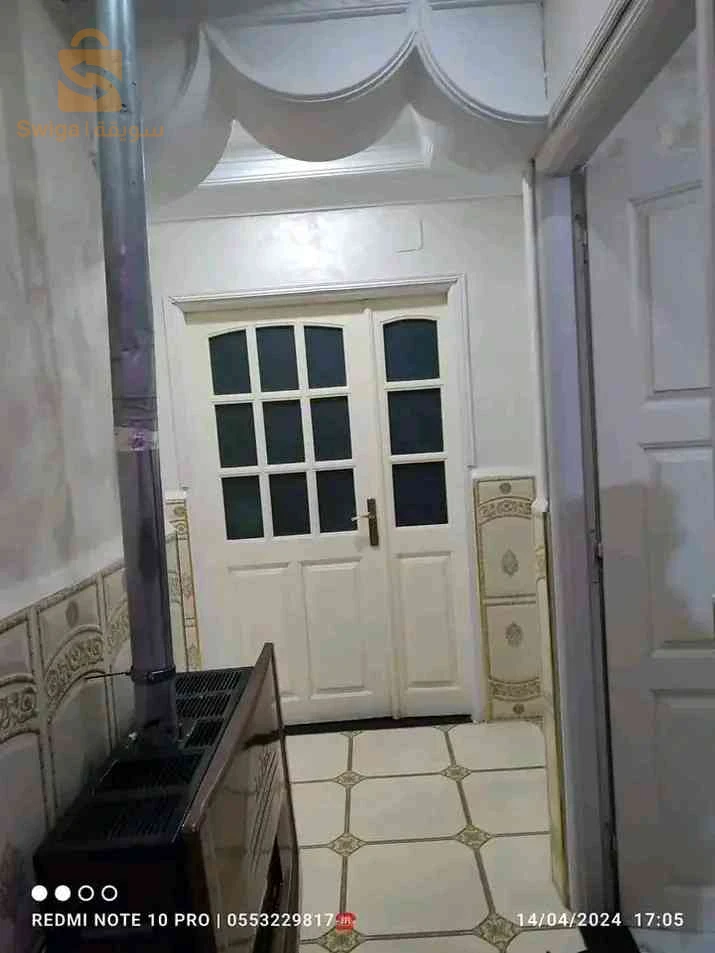 مطلوب طابق فيلا عدد الغرف8 25 قسنطينة