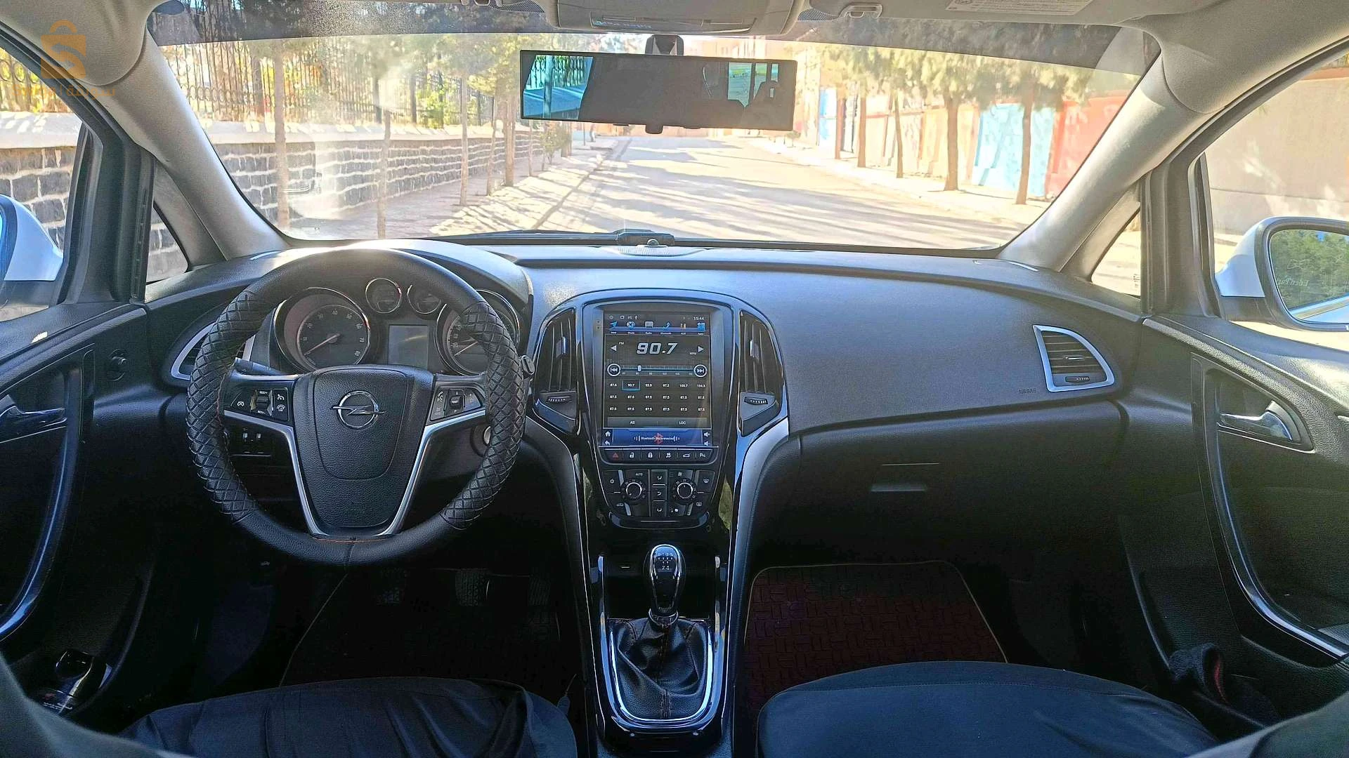 اوبل Astra 2017 3 الاغواط