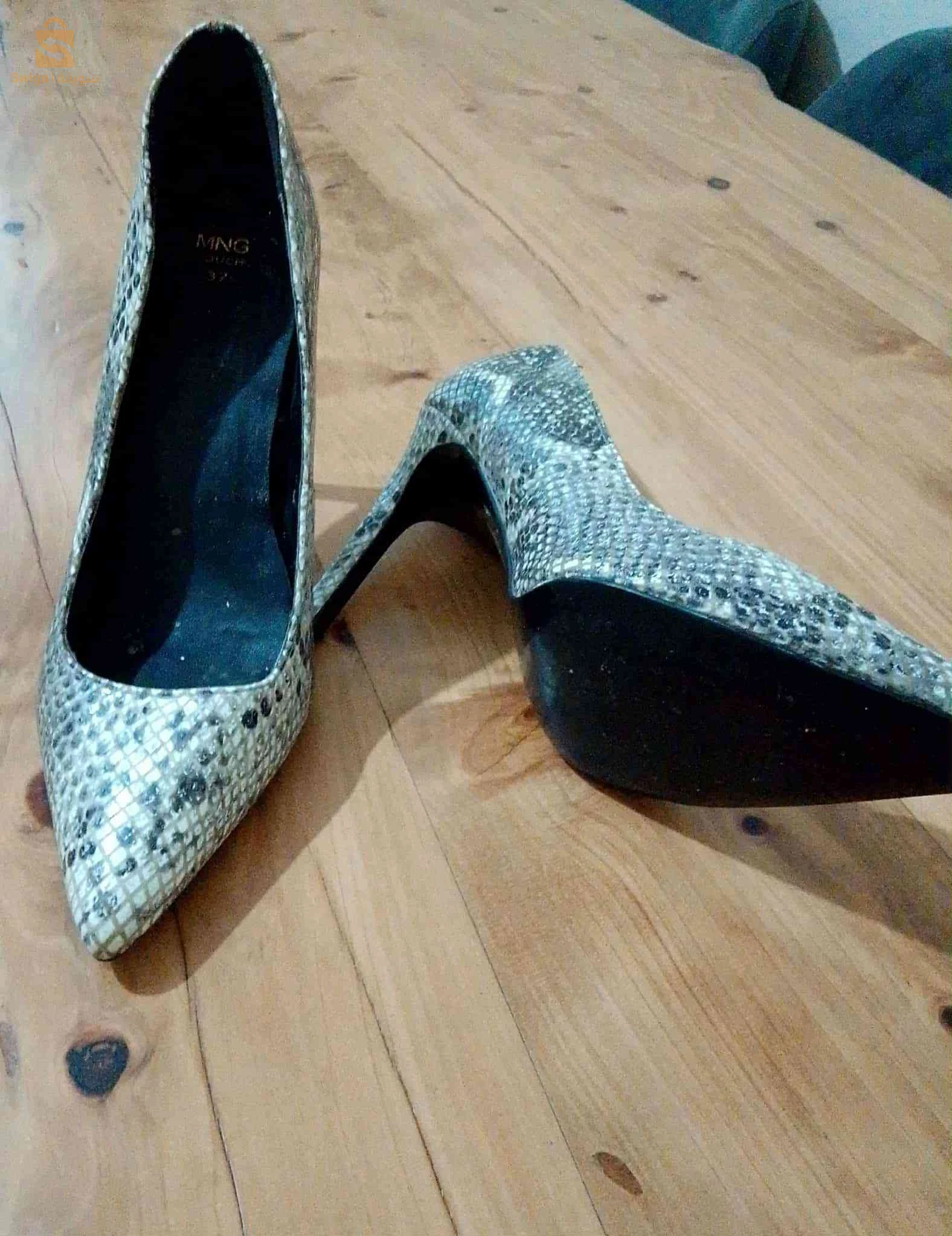 très belle chaussures italien pour femmes très bonne occasion