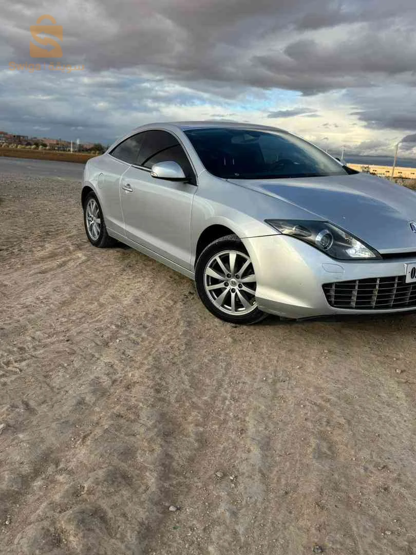 رينو Laguna 2012 4 ام البواقي