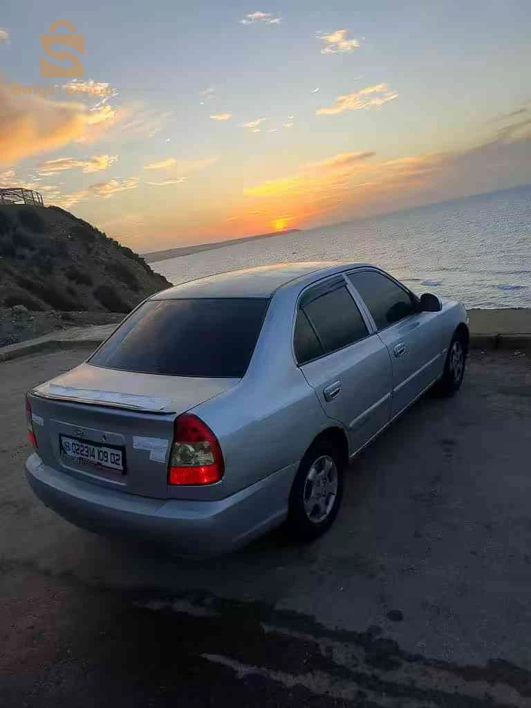 Hyundai Accent 2009 2 CHLEF