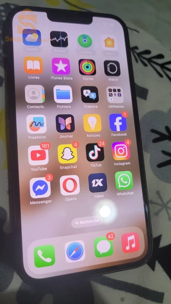 iPhone 13 très bonne état