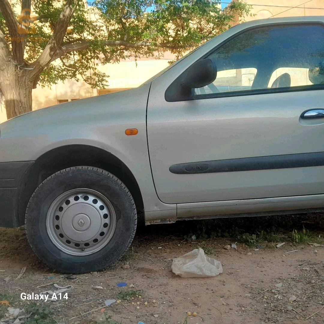 رينو Clio 2 2001 17 الجلفة