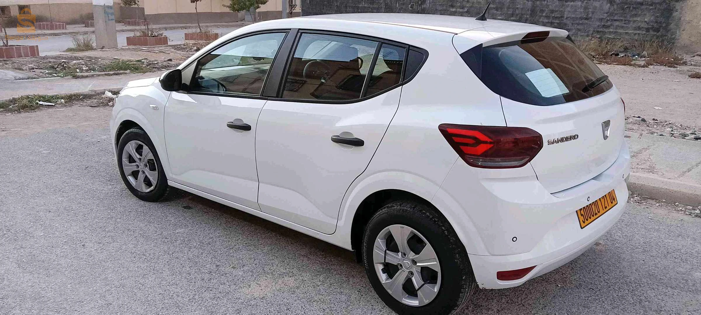 داسيا Sandero 2021 4 ام البواقي