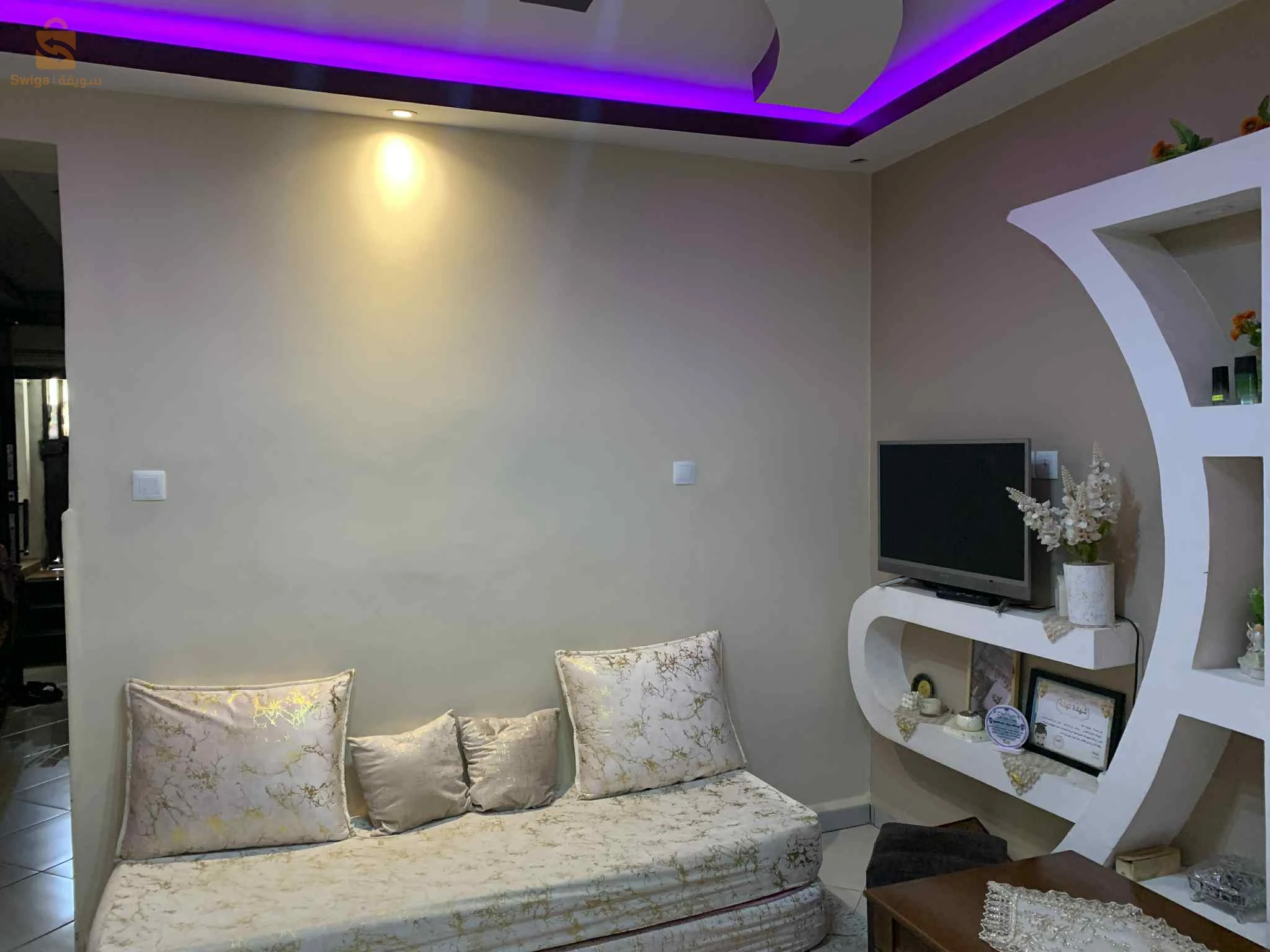 petite villa F3 fbirkhadem center-ville