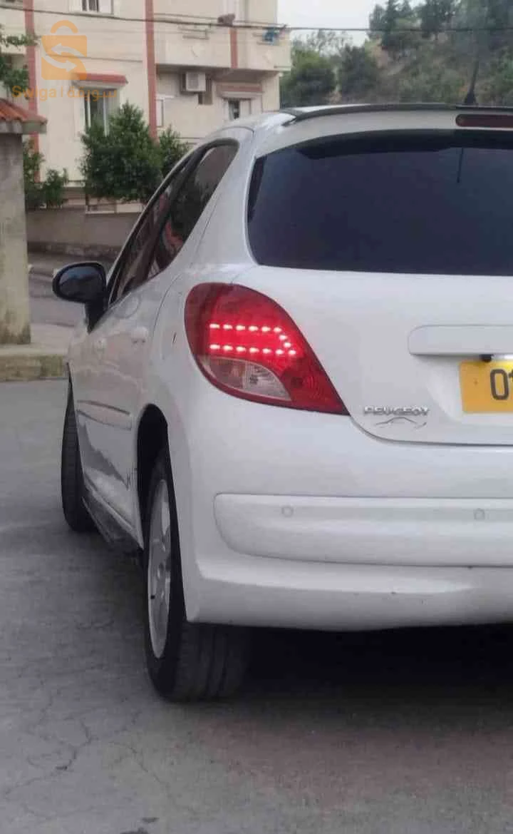 Peugeot 207 2012 25 CONSTANTINE