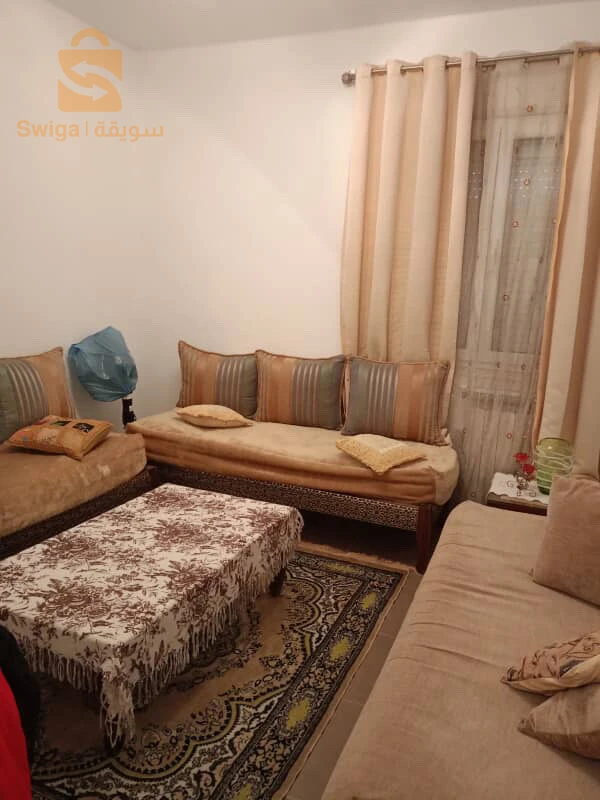 f3 لبيع اطلالة رائعة على البحر كل المرافق قريبة(avec lèvre de franxe)