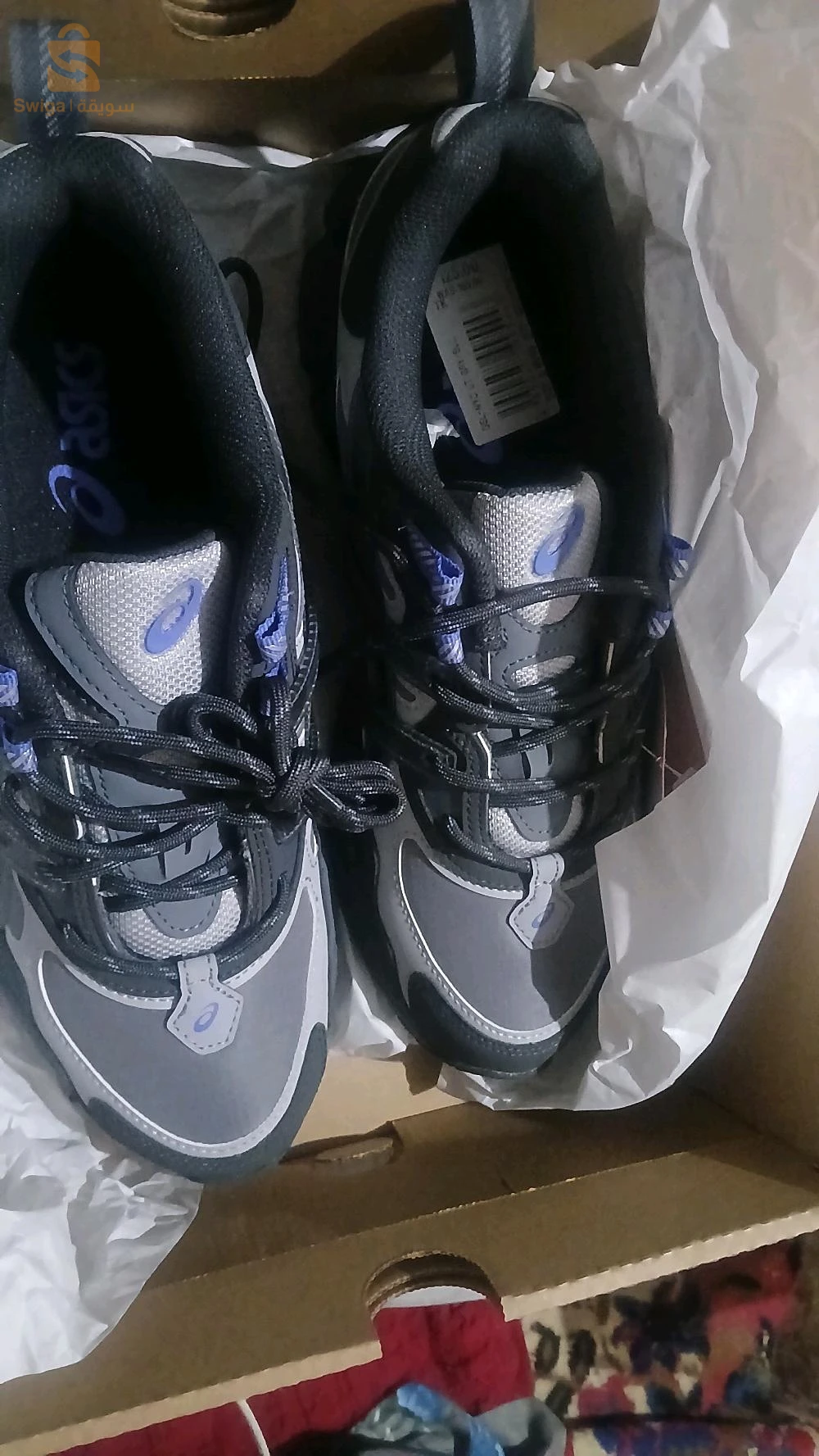 حذاء ازيكس اوريجينال للبيع