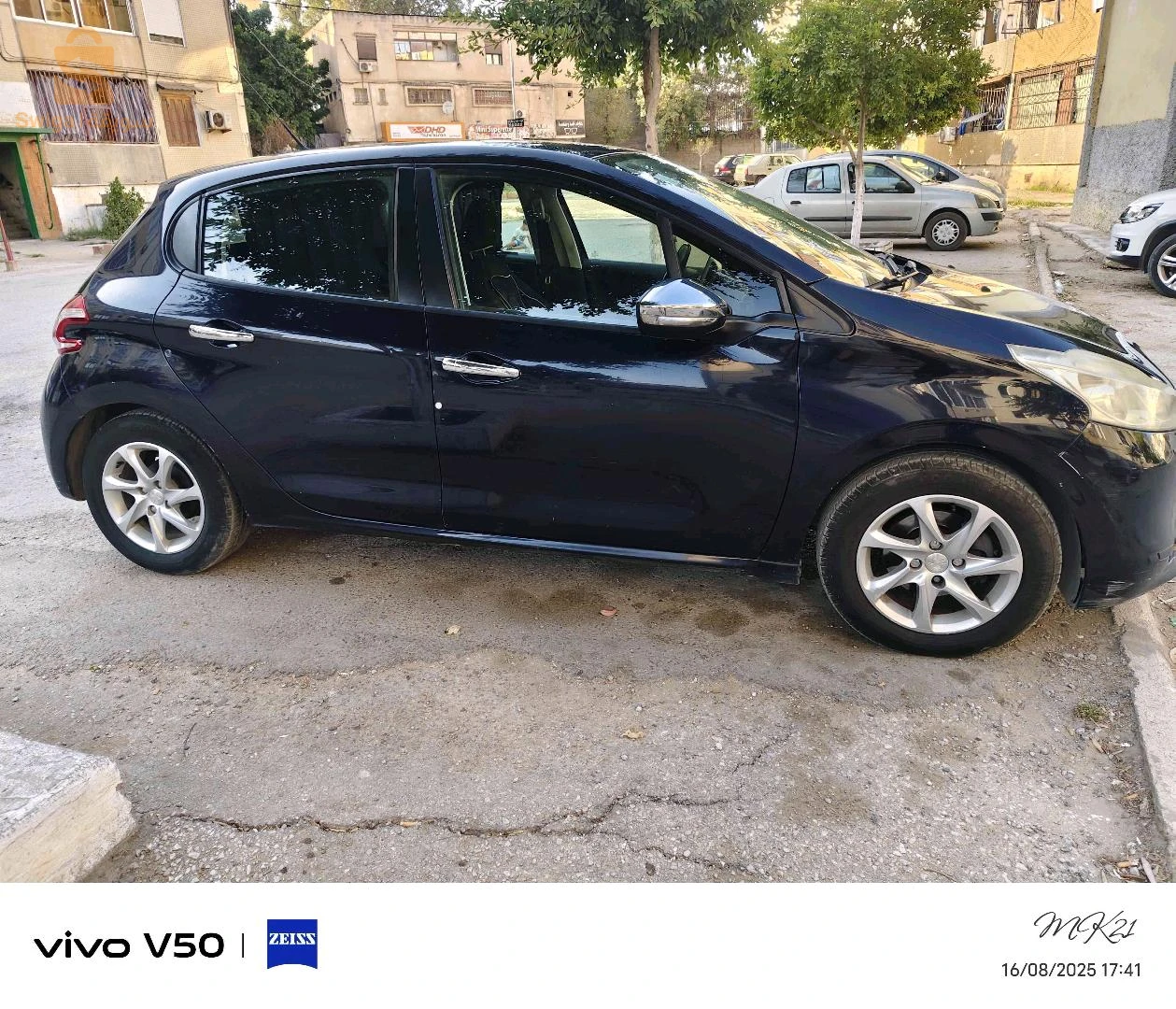 بيجو 208 2015 21 سكيكدة
