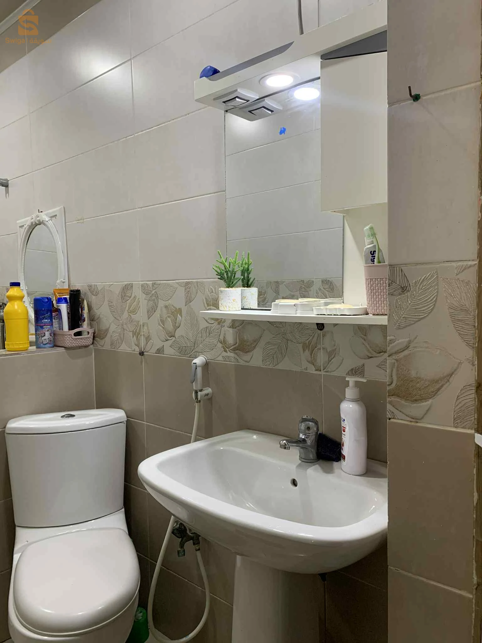 petite villa F3 fbirkhadem center-ville