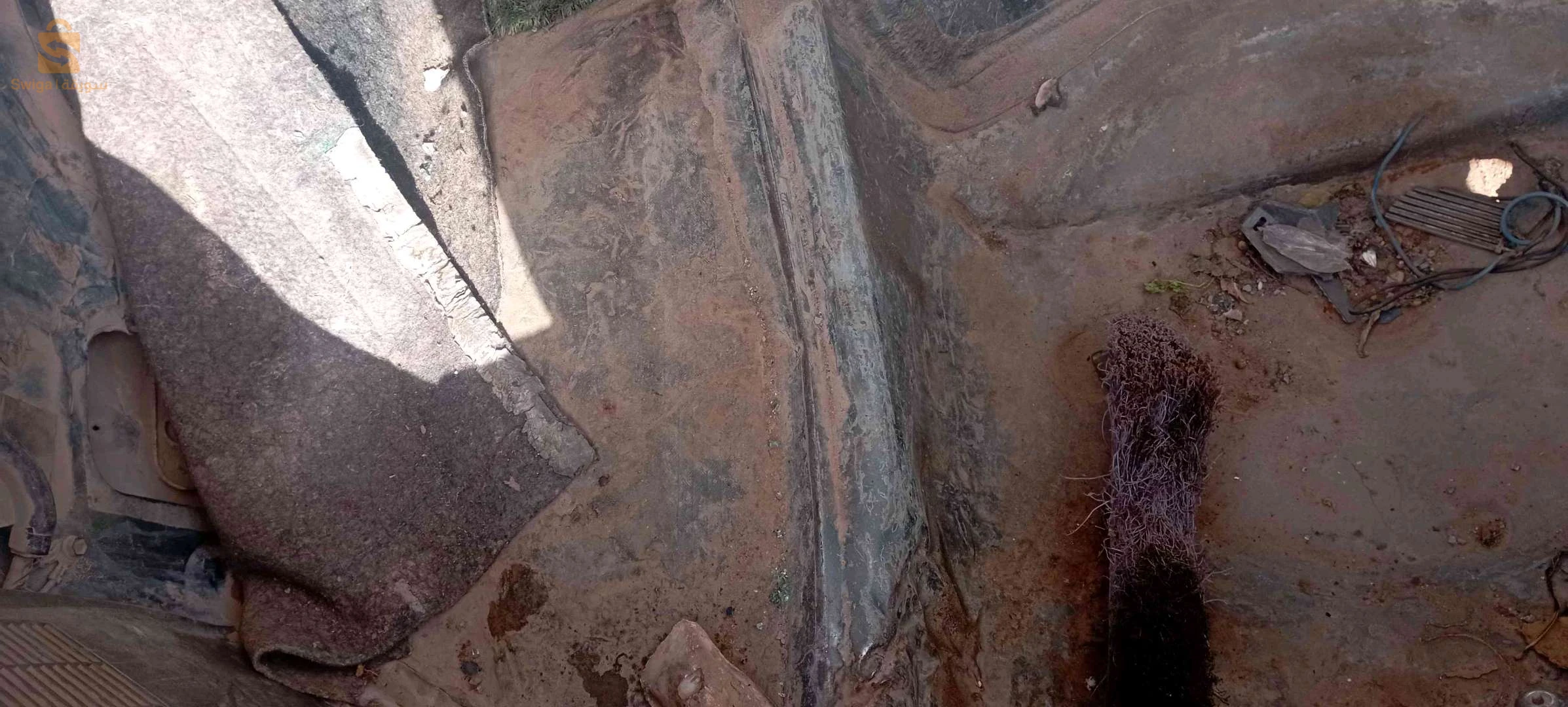 رينو R 21 1990 32 البيض