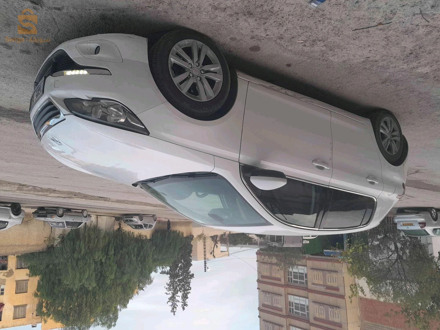 Peugeot 308 2015 4 OUM EL BOUAGHI