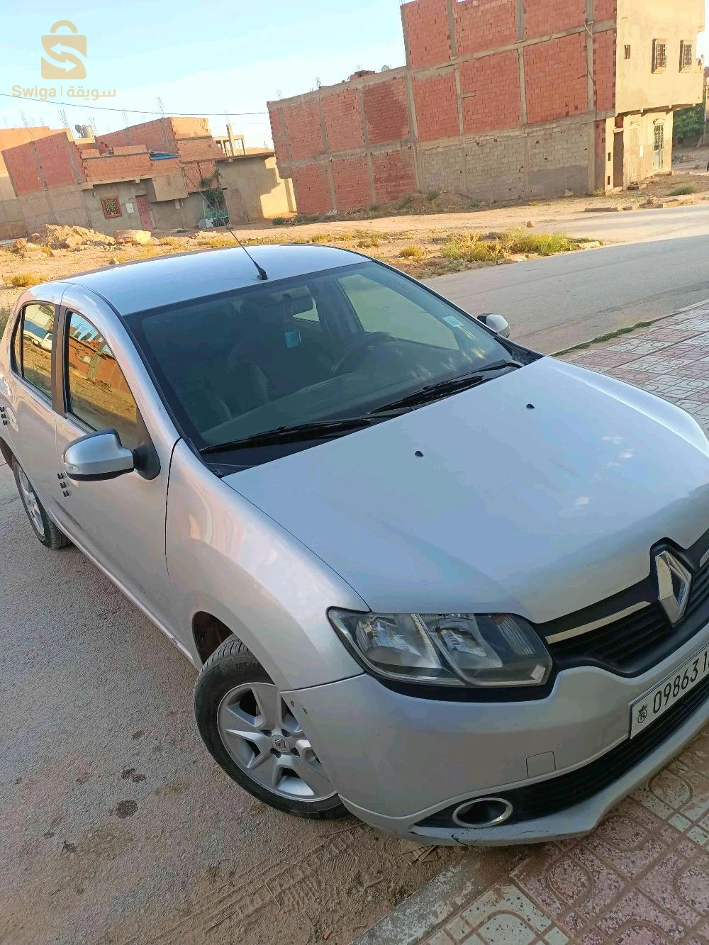 رينو SYMBOL 2014 3 الاغواط