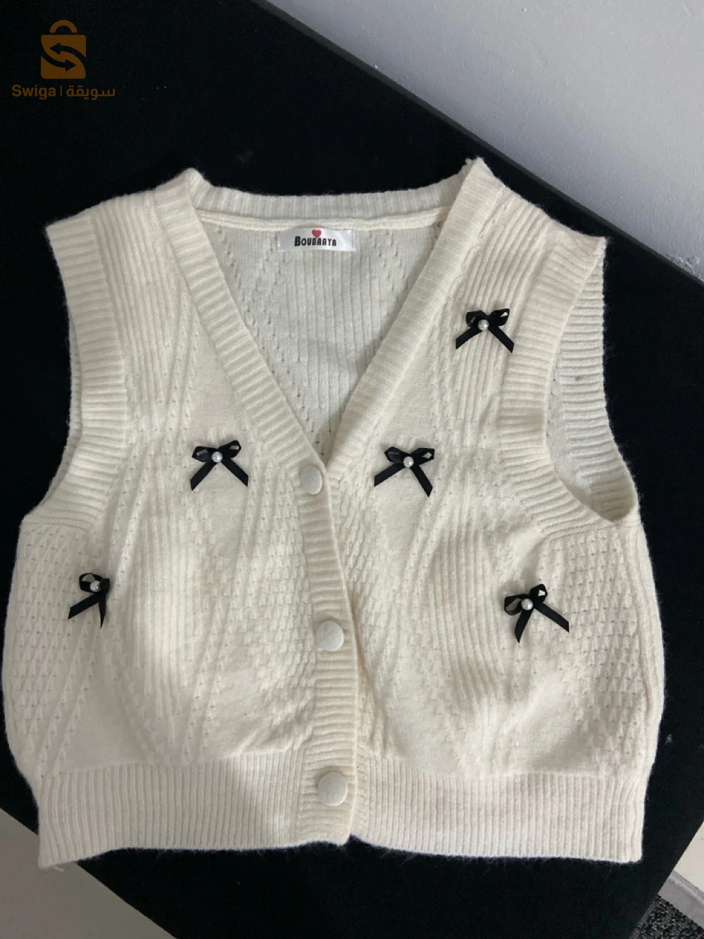 قطعة جميلة و أنيقة نسائة العمر من 10-19