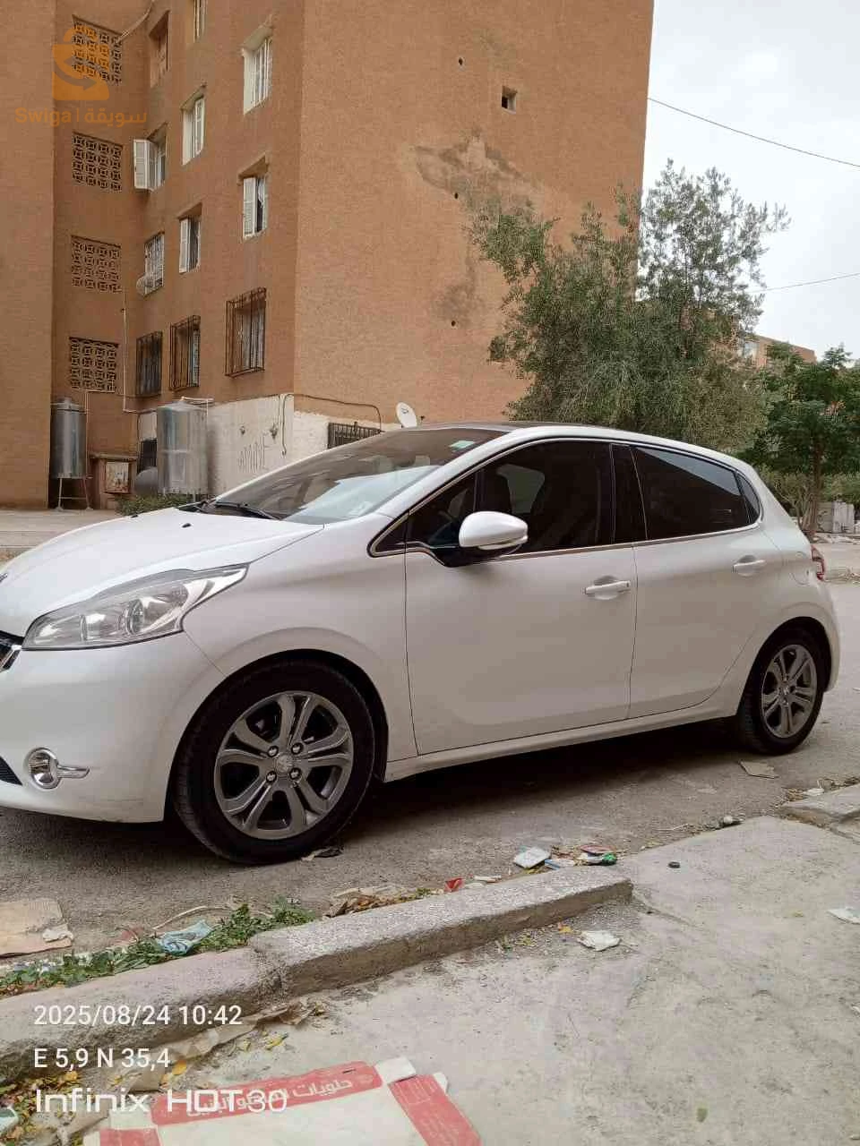 بيجو 208 2014 5 باتنة