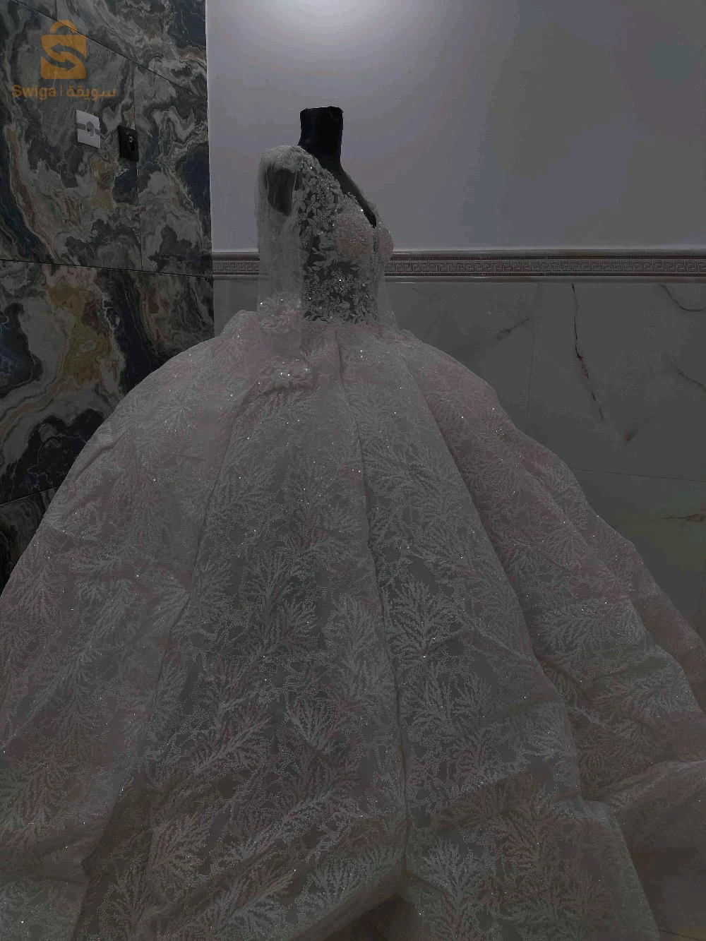 فستان زفاف /روب بلونش