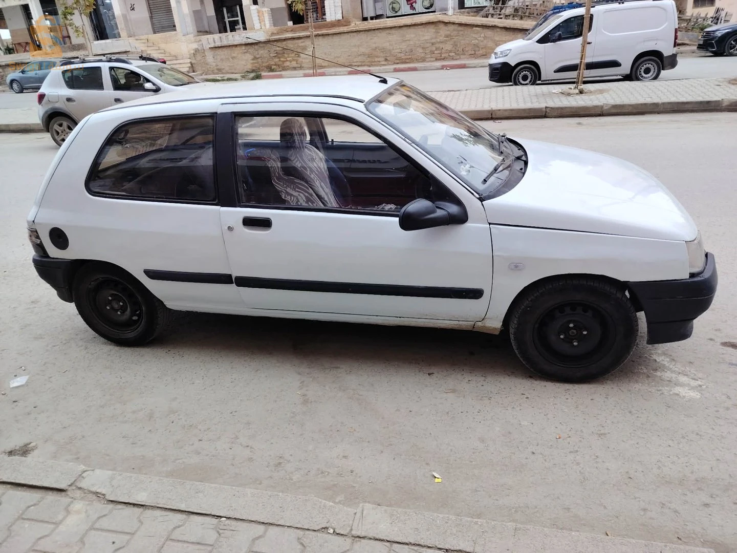 رينو 1994 34 برج بوعريريج