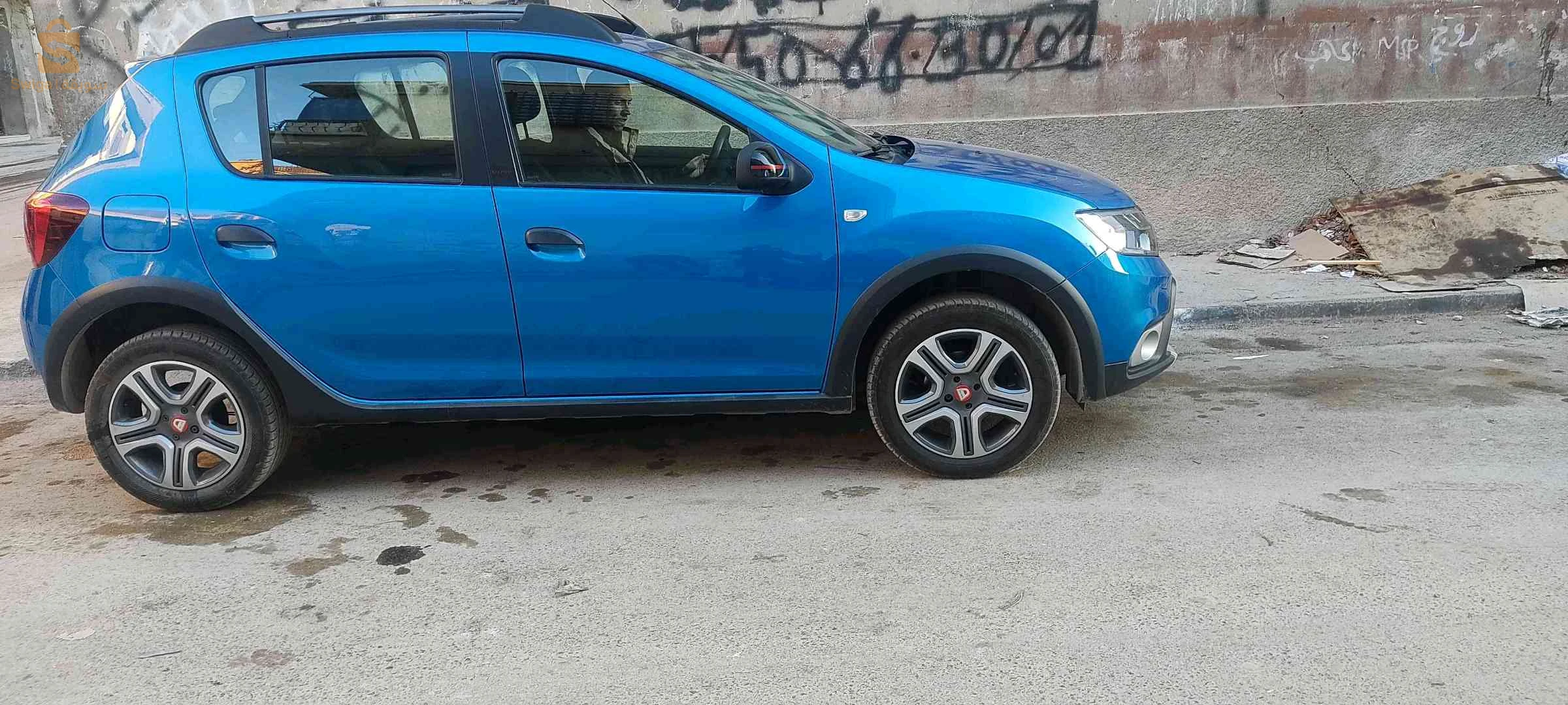 داسيا Sandero 2023 5 باتنة