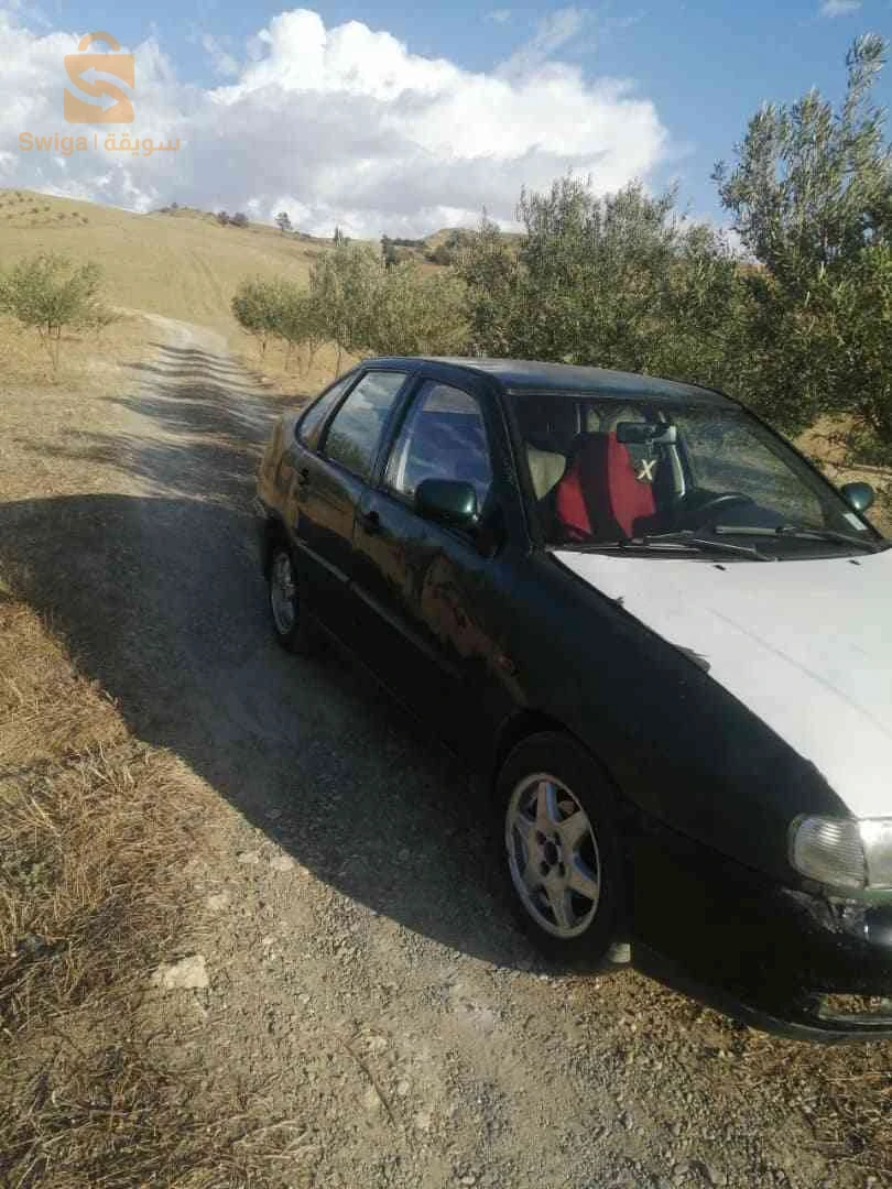 فولكس واجن Polo 1999 2 شلف
