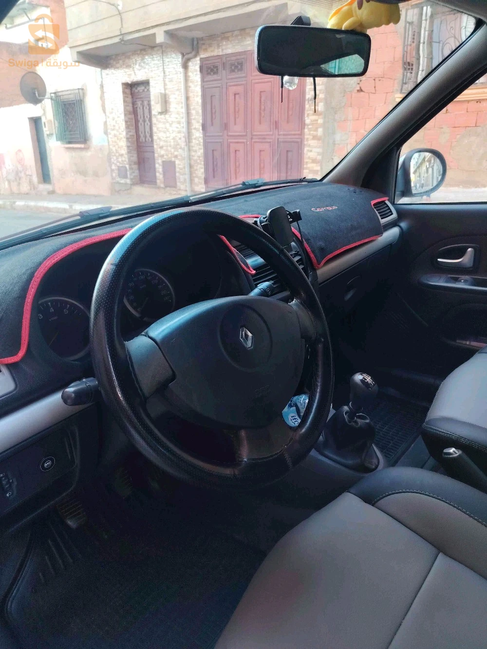 رينو campus 2010 29 معسكر