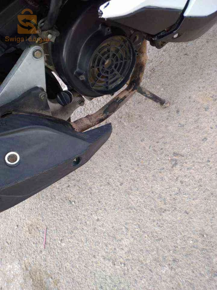 نبيع ولا نبرز بسيارة