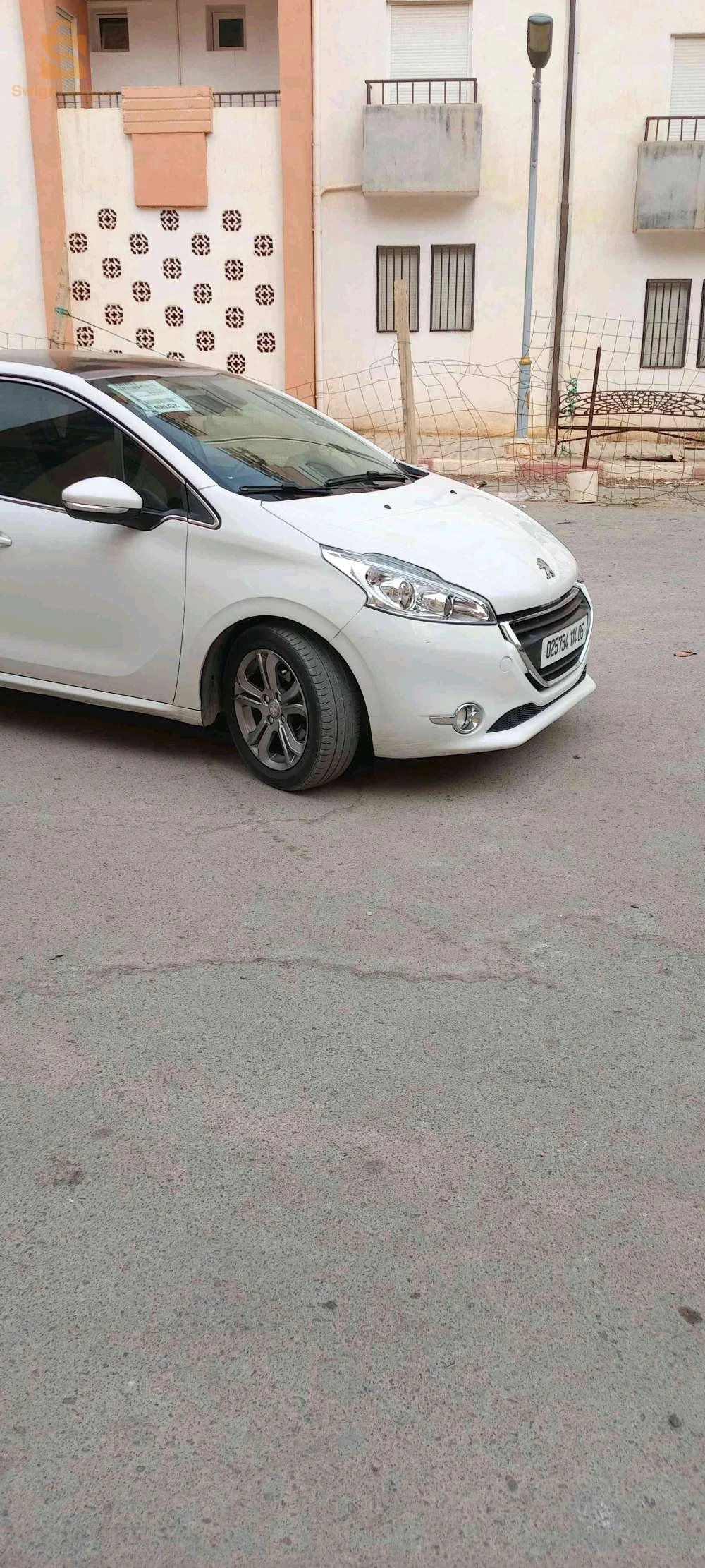 بيجو 208 2014 5 باتنة