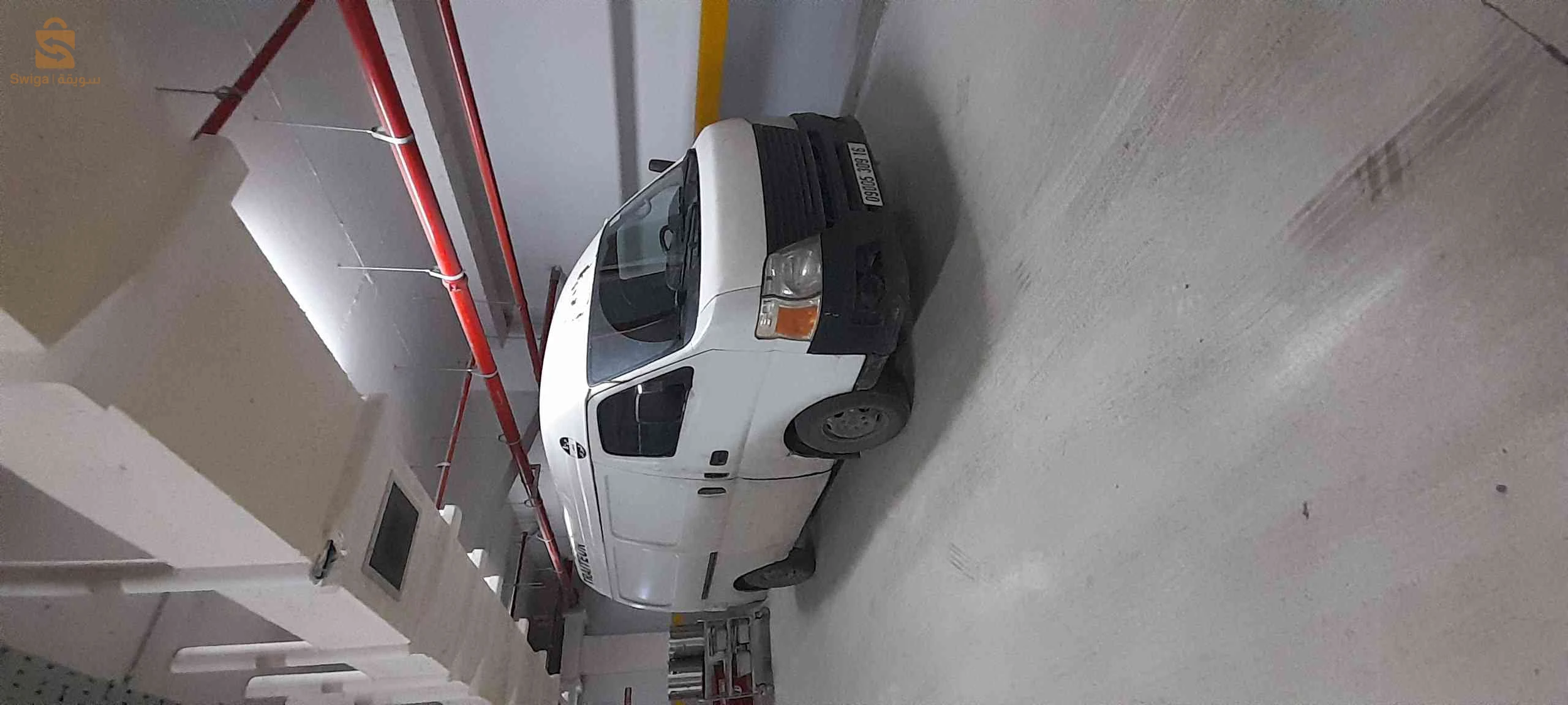 un fourgon Nissan année 2009 bon état
