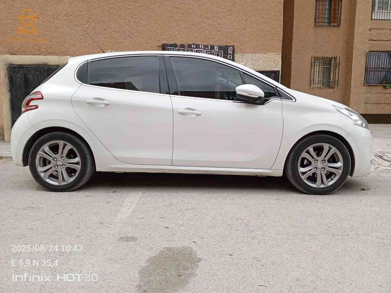 بيجو 208 2014 5 باتنة