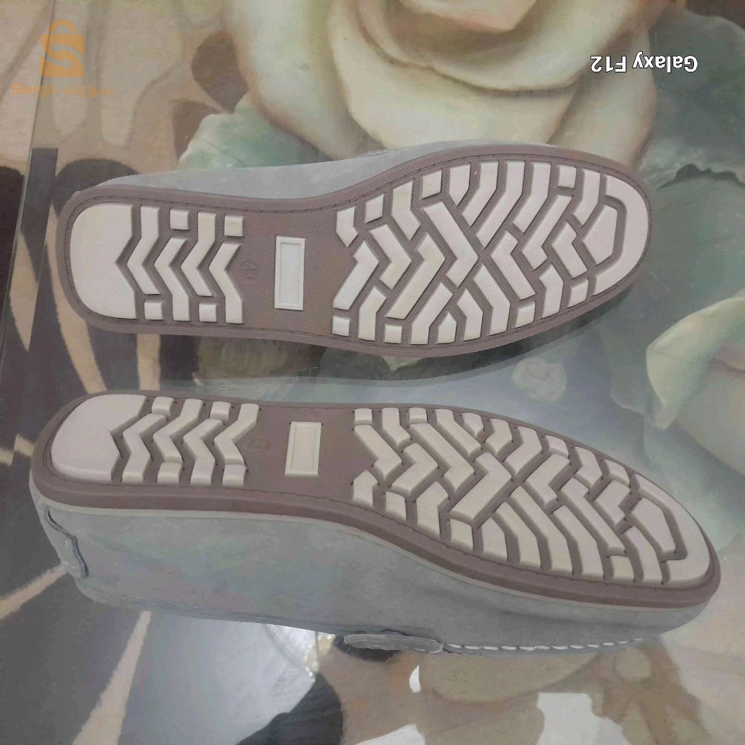 dans suede 43
mocassins maron 42