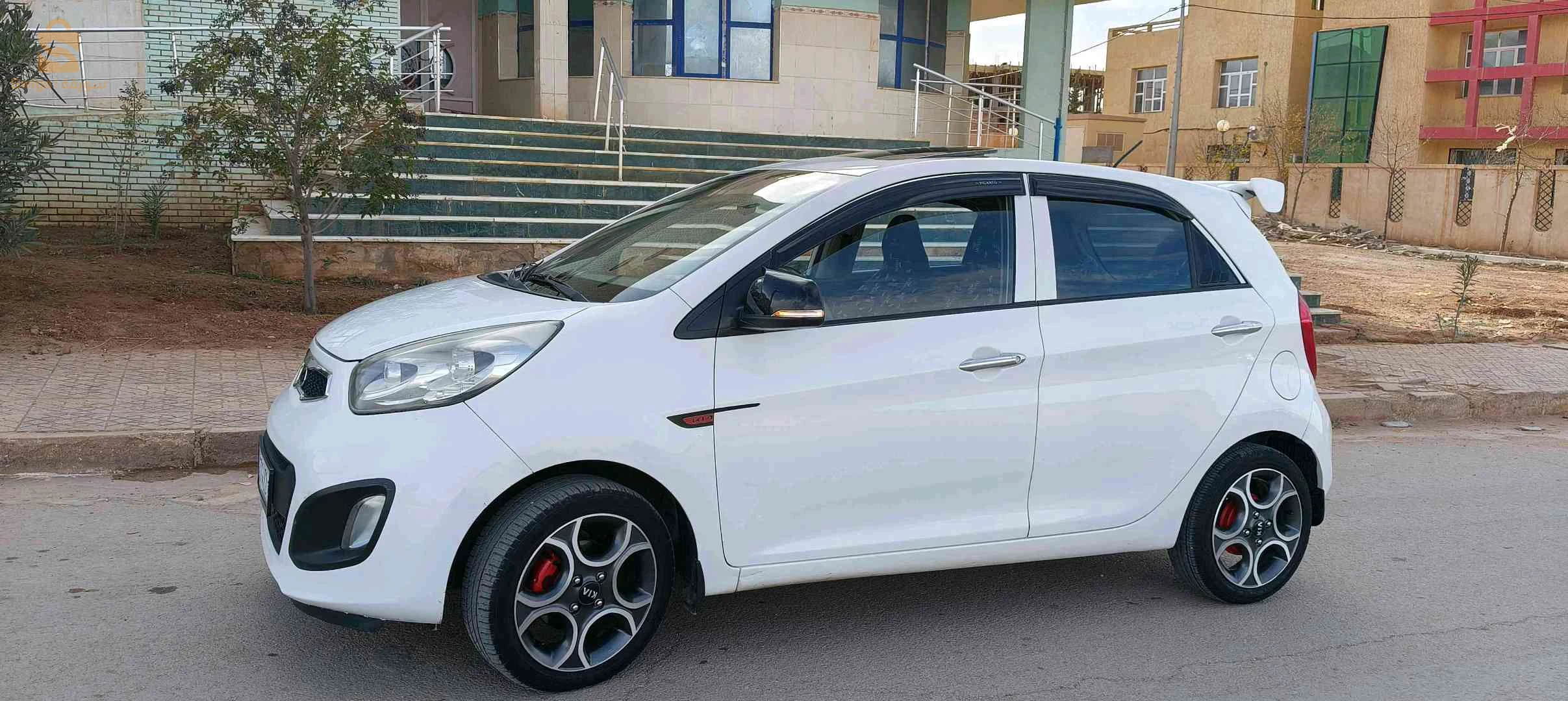 كيا Picanto 2014 32 البيض