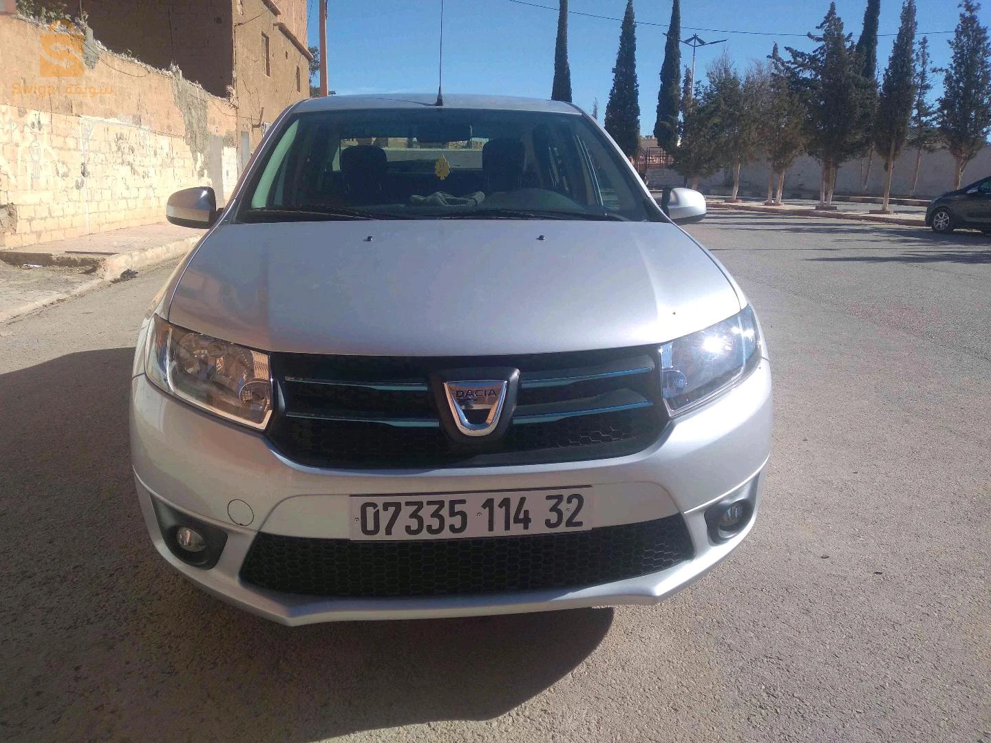 داسيا Logan 2014 32 البيض