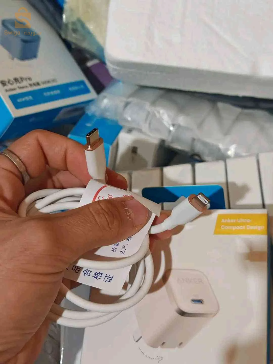 chargeur Anker nano 45w 1c 3500da
chargeur Anker nano 3 30w 511 2500da
câble lightning 2800da