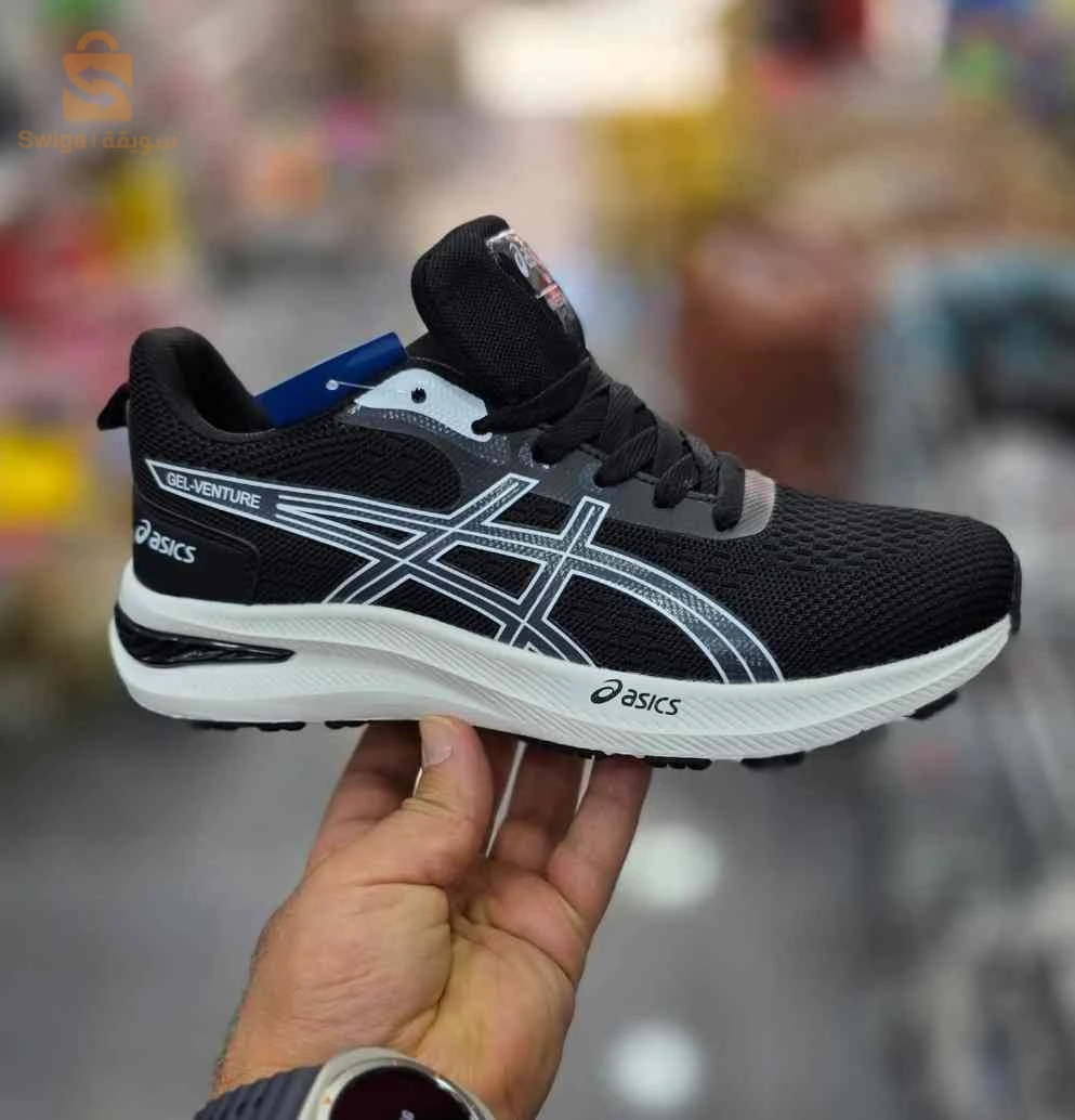 حذاء Asics رياضي