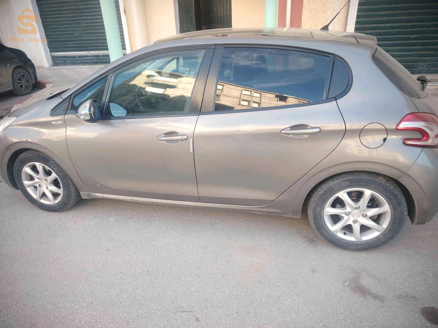 Peugeot 208 2013 18 JIJEL