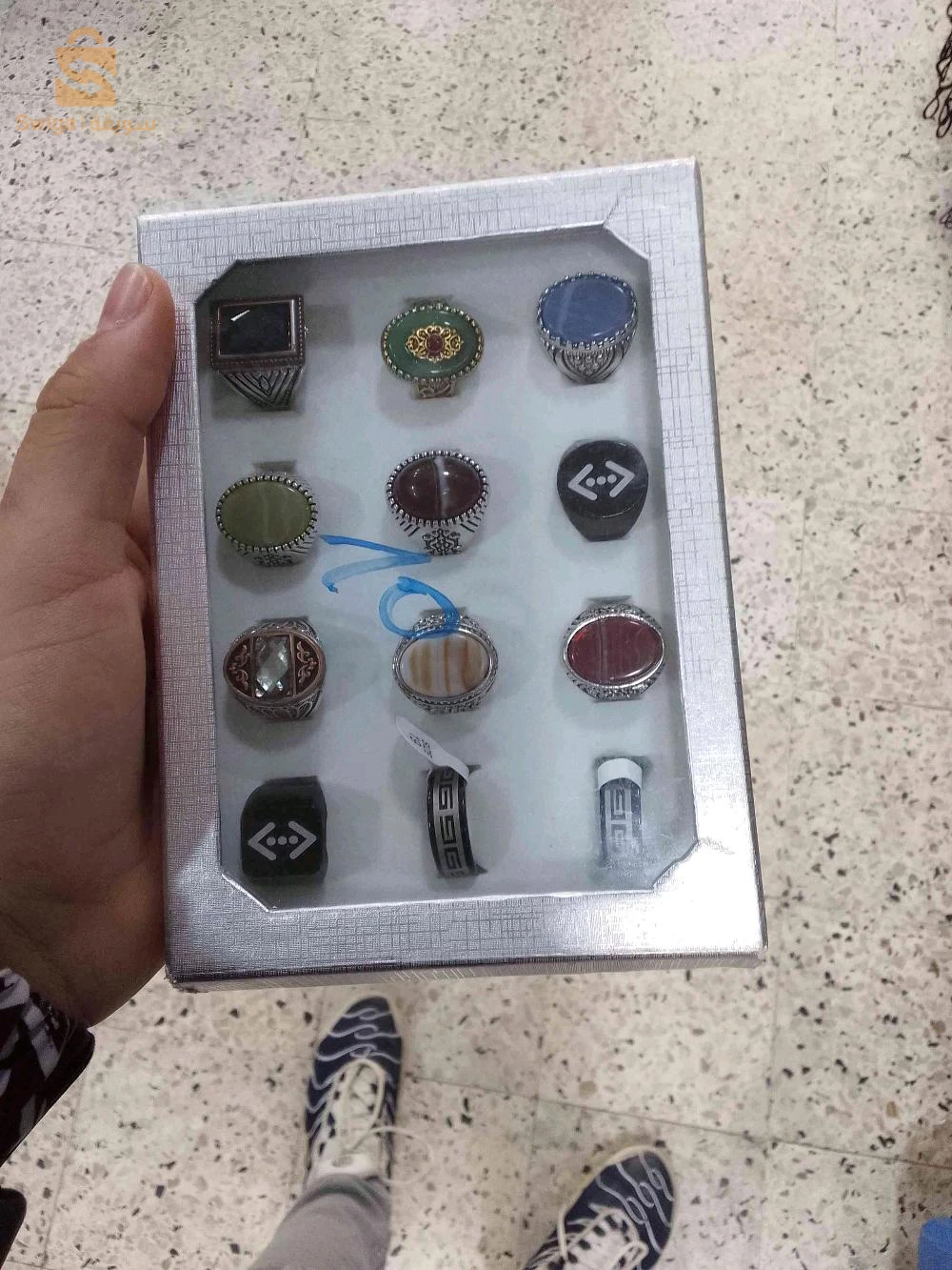 خاتم للبيع 30الف وساعة 600الف دج