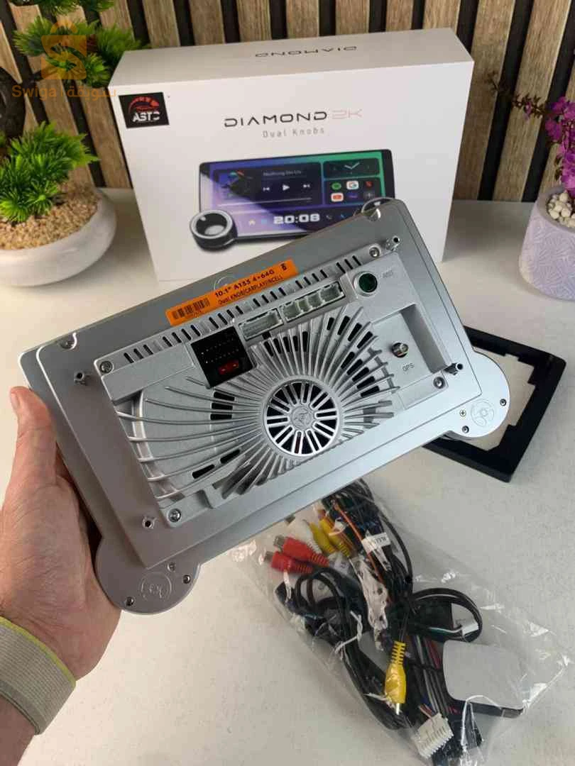 Diamond 2k tablette de voiture