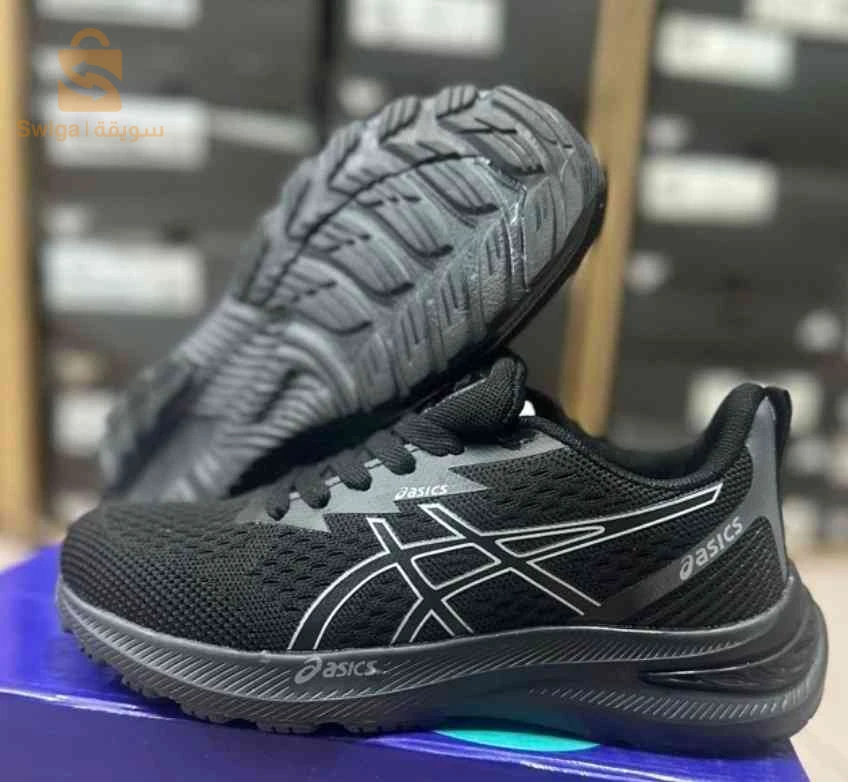 حذاء Asics رياضي
