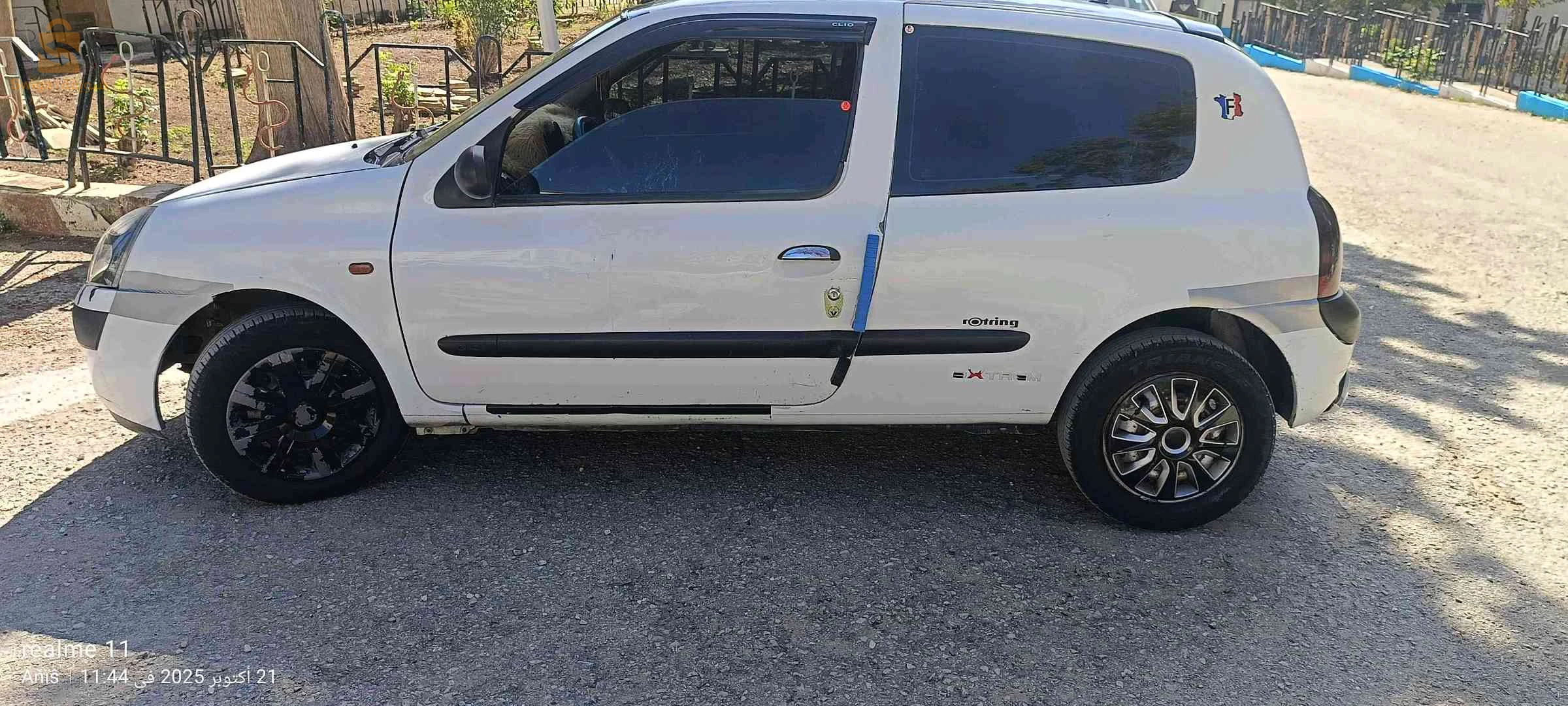 Renault Clio 2 2002 21 SKIKDA