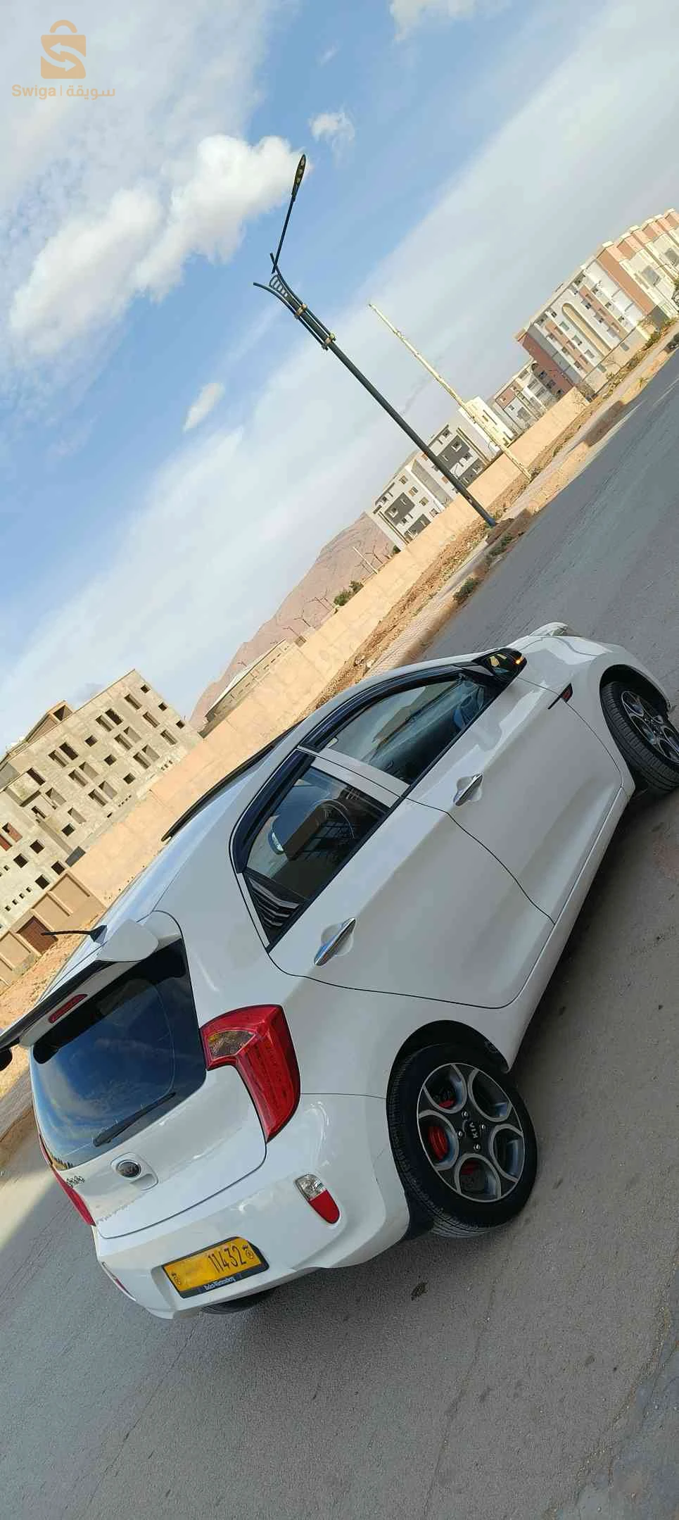 كيا Picanto 2014 32 البيض