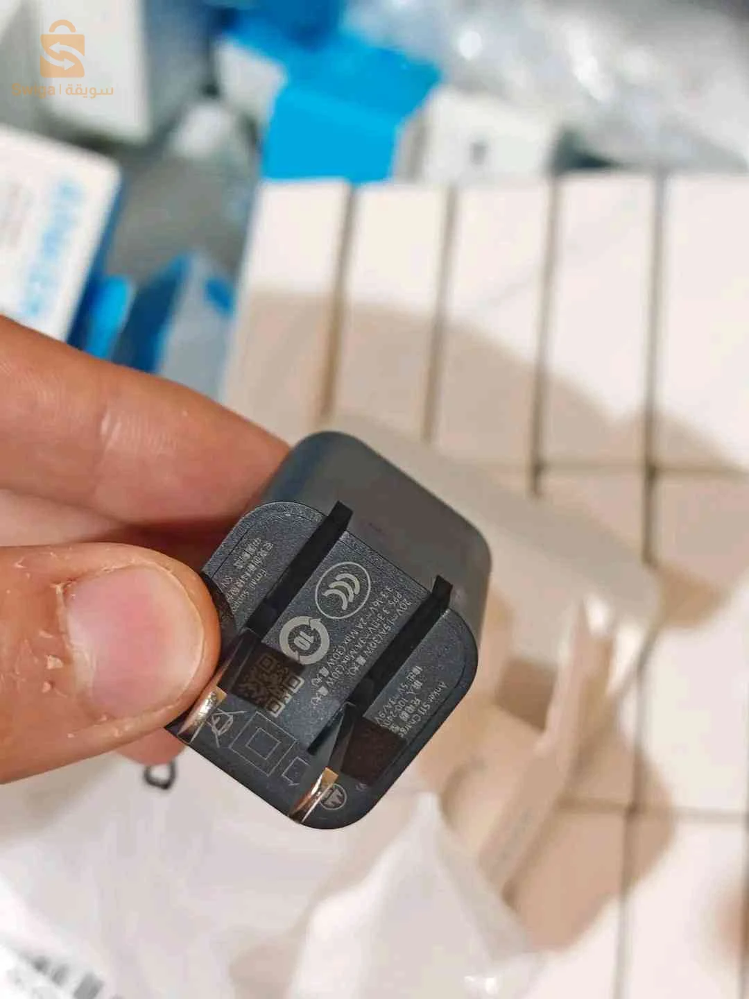 chargeur Anker nano 45w 1c 3500da
chargeur Anker nano 3 30w 511 2500da
câble lightning 2800da