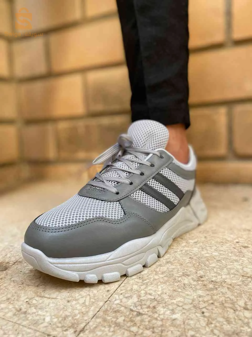 Chaussure streetwear casual confortable semelle absorbante au chocs - GRIS