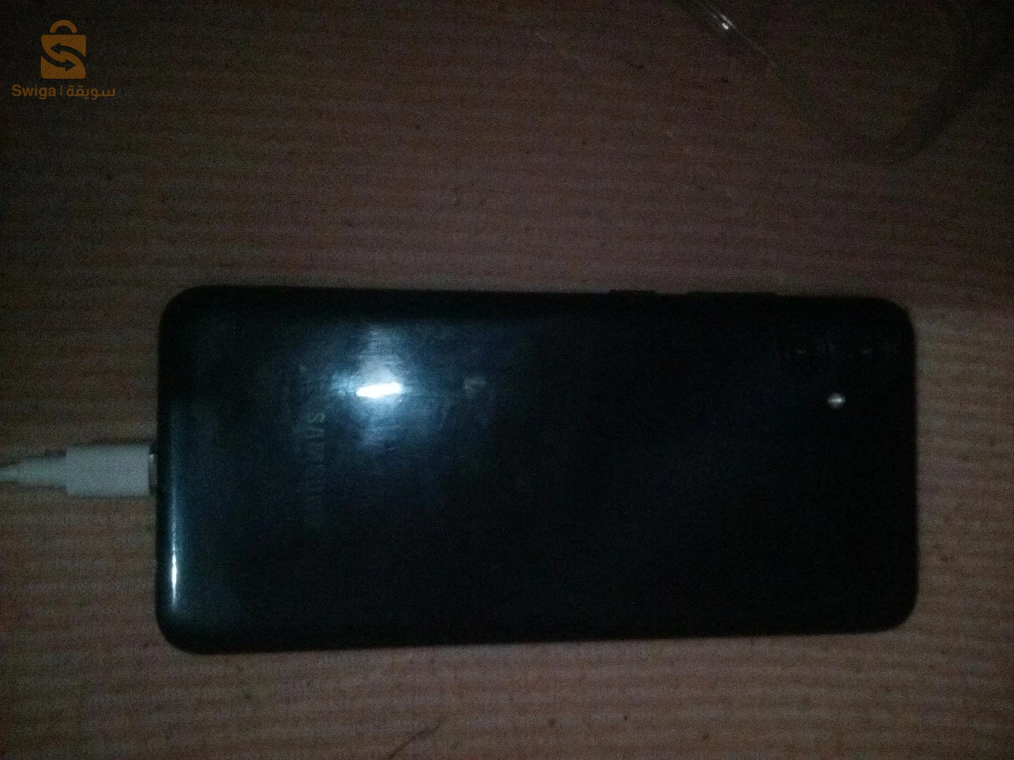 هاتف لي البيع