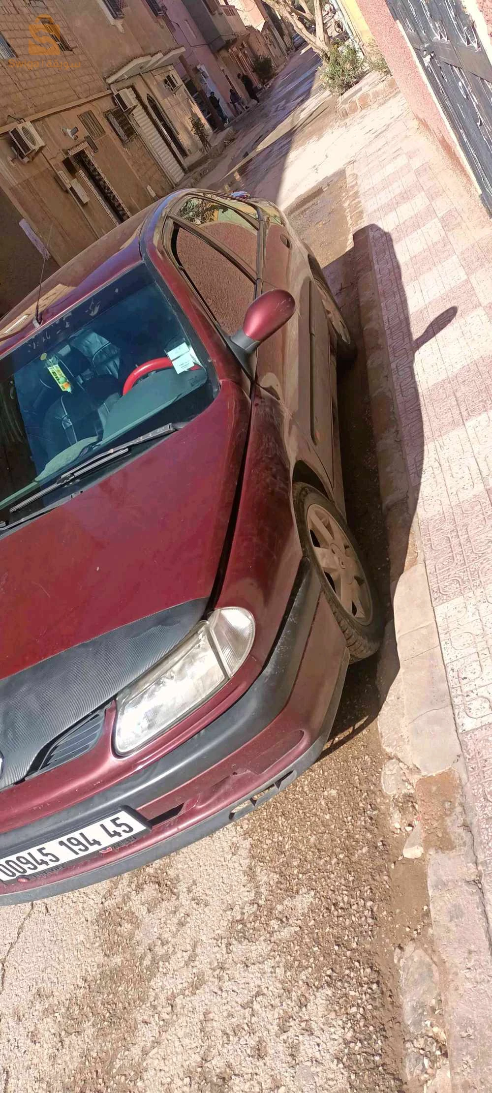 رينو Laguna 1994 45 النعامة