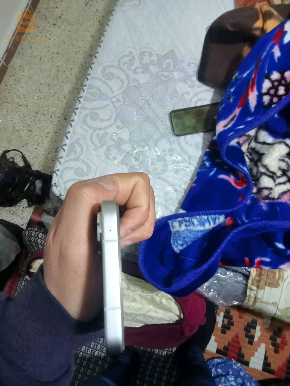 poco f7