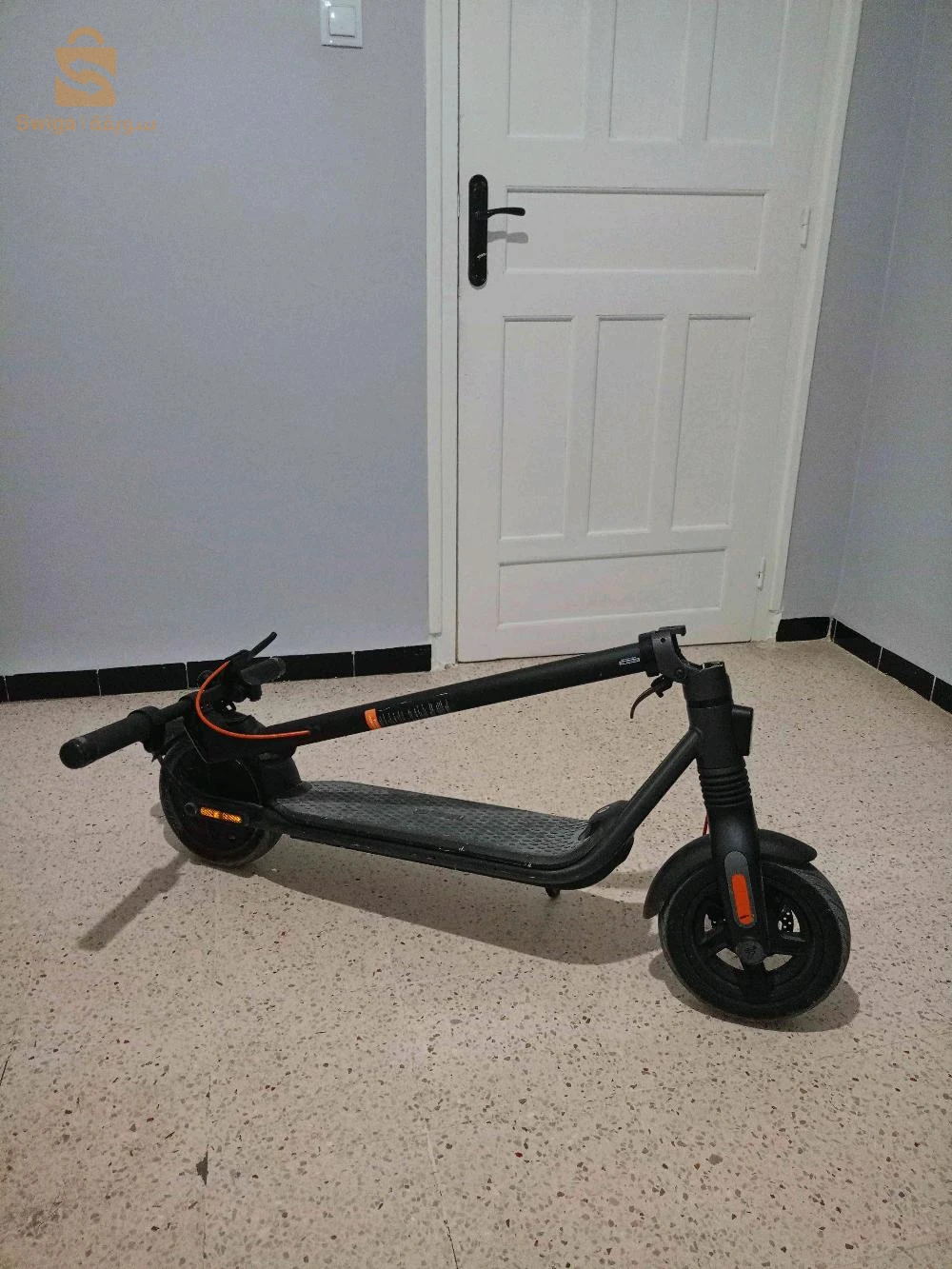 trotinette électrique 
la marque ninebot 
style F2 pro